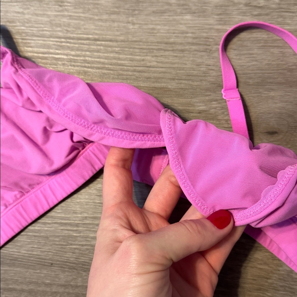 SKIMS Fits Eveybody Crossover Bralette — Neon Orchid - Picture 6 of 7